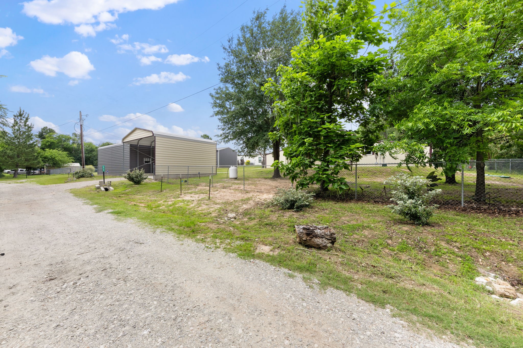 10160 Lynn Lane