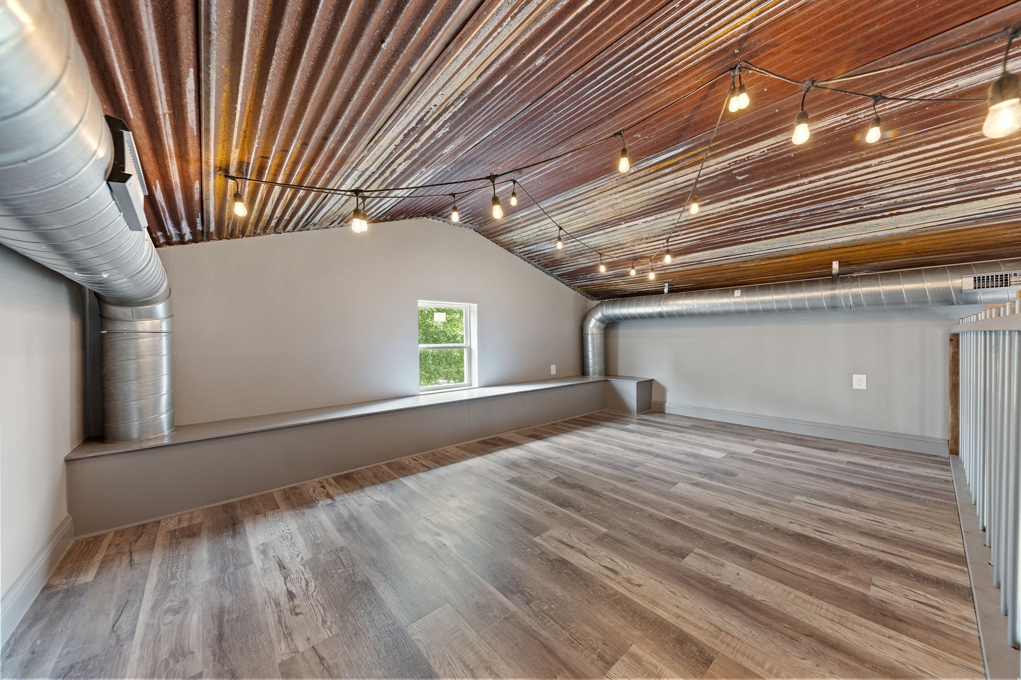 10160 Lynn Lane