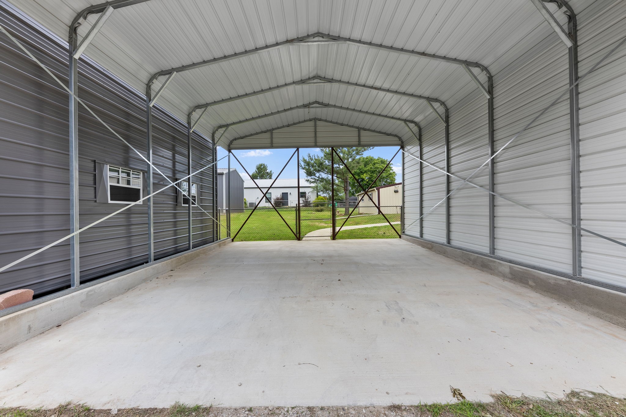10160 Lynn Lane