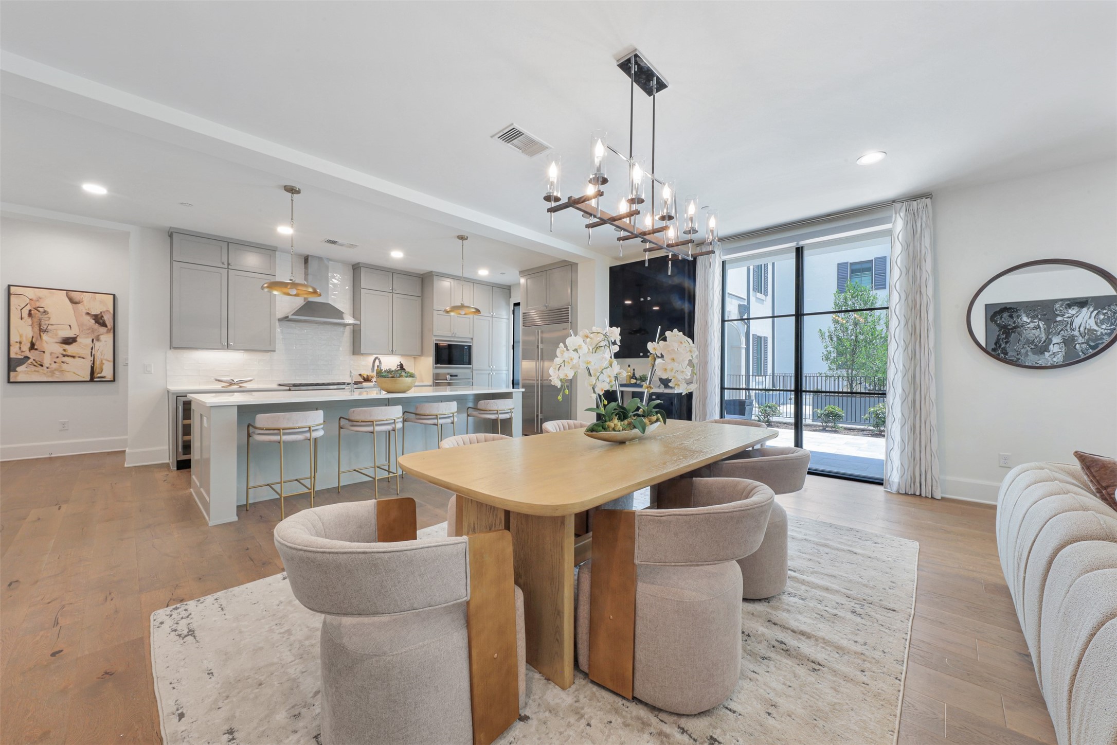 5270 Town And Country Boulevard 124