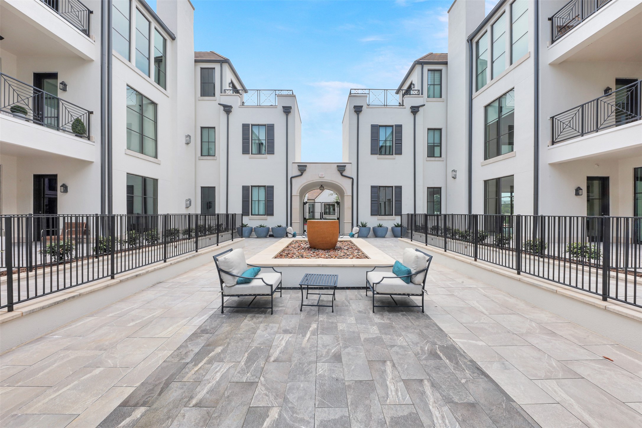 5270 Town And Country Boulevard 124