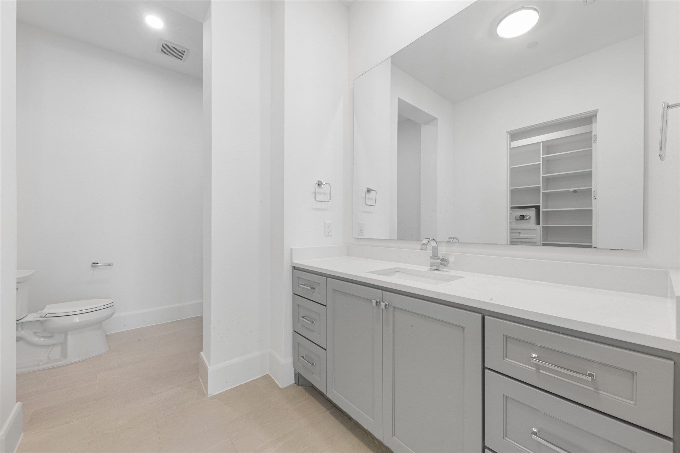 5270 Town And Country Boulevard 124