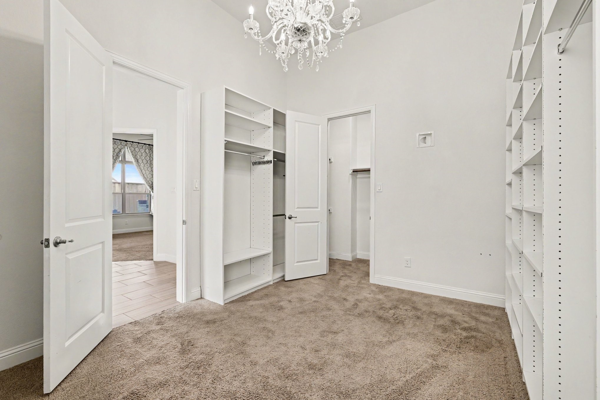 5821 Austin Waters