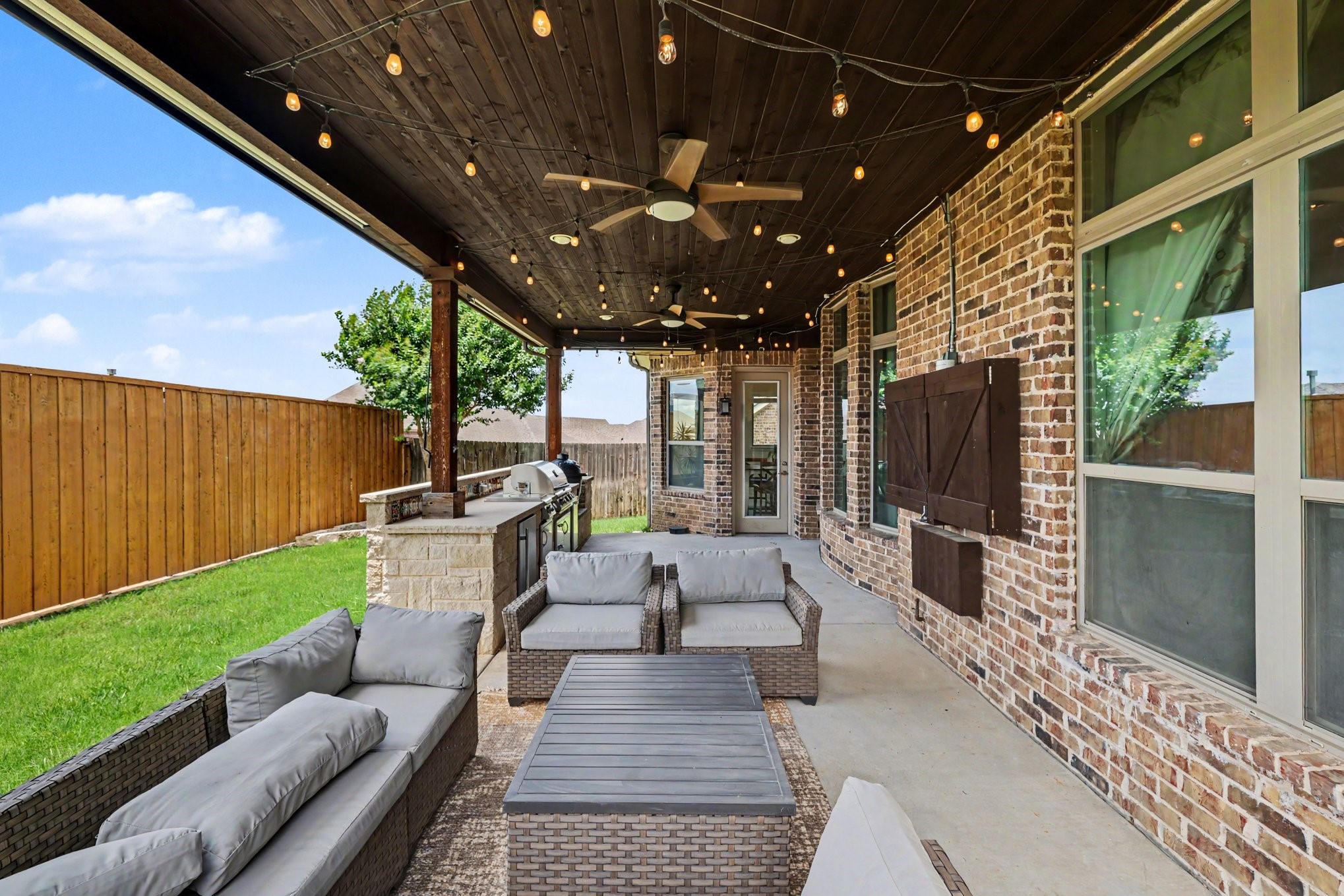 5821 Austin Waters