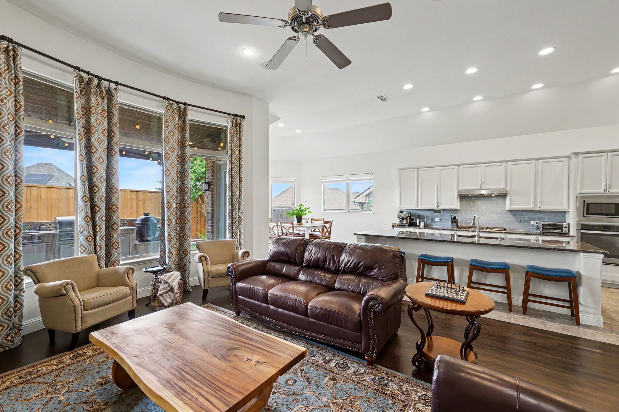 5821 Austin Waters