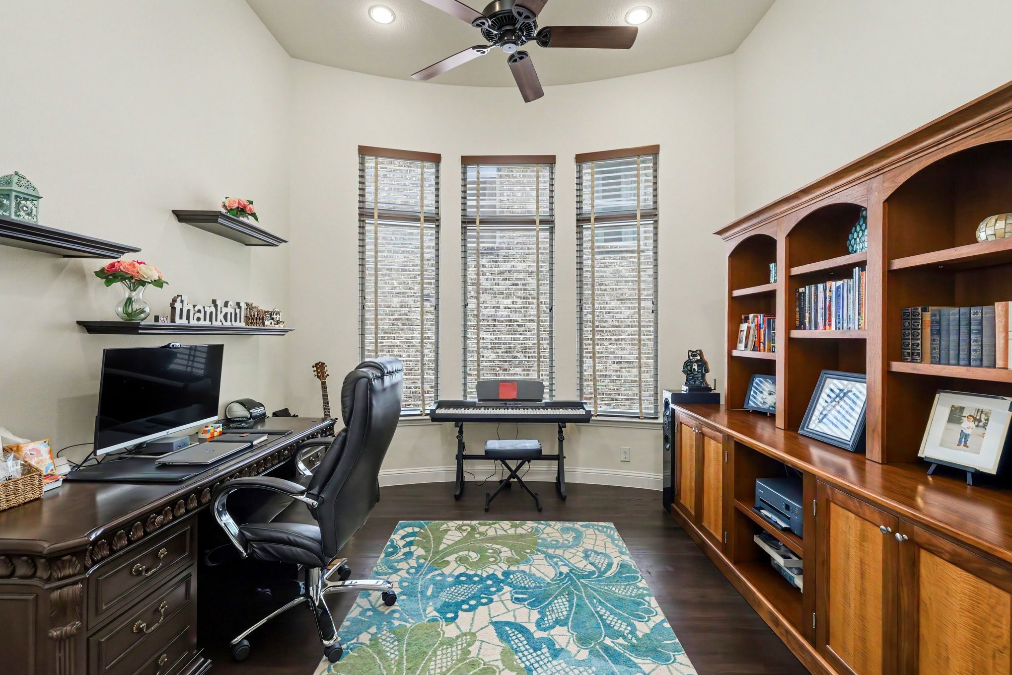 5821 Austin Waters