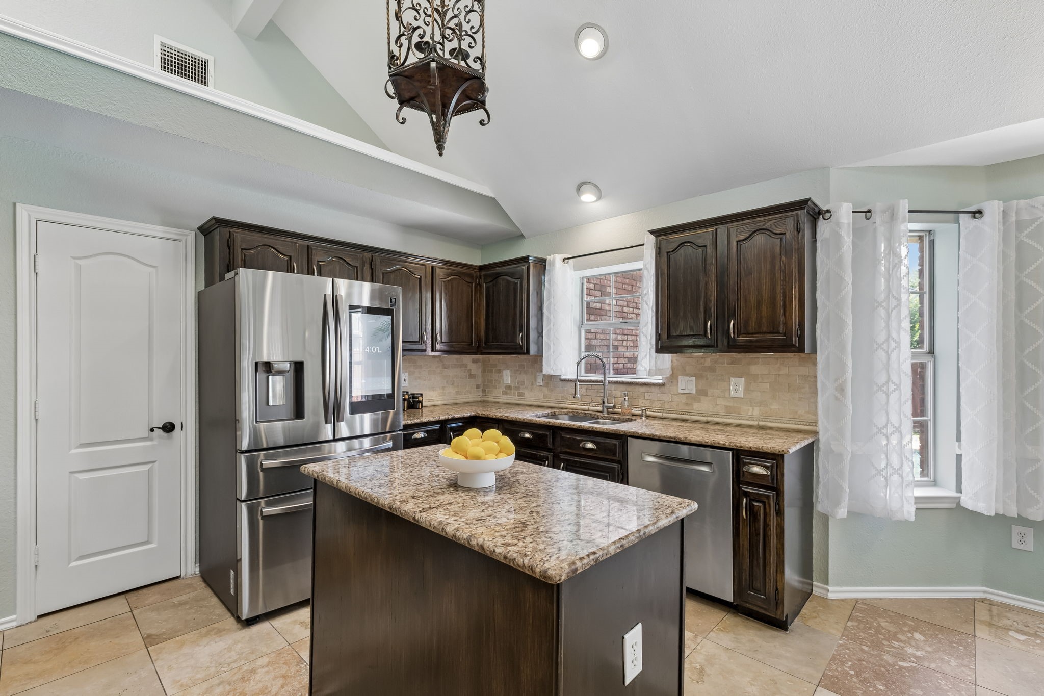 1733 Steamboat Drive