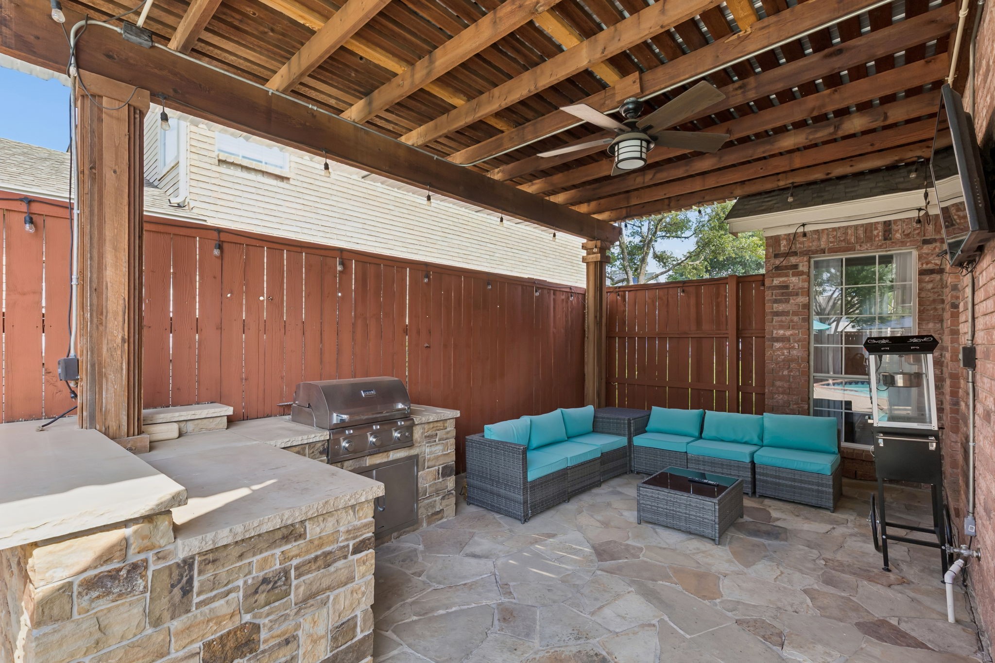 1733 Steamboat Drive