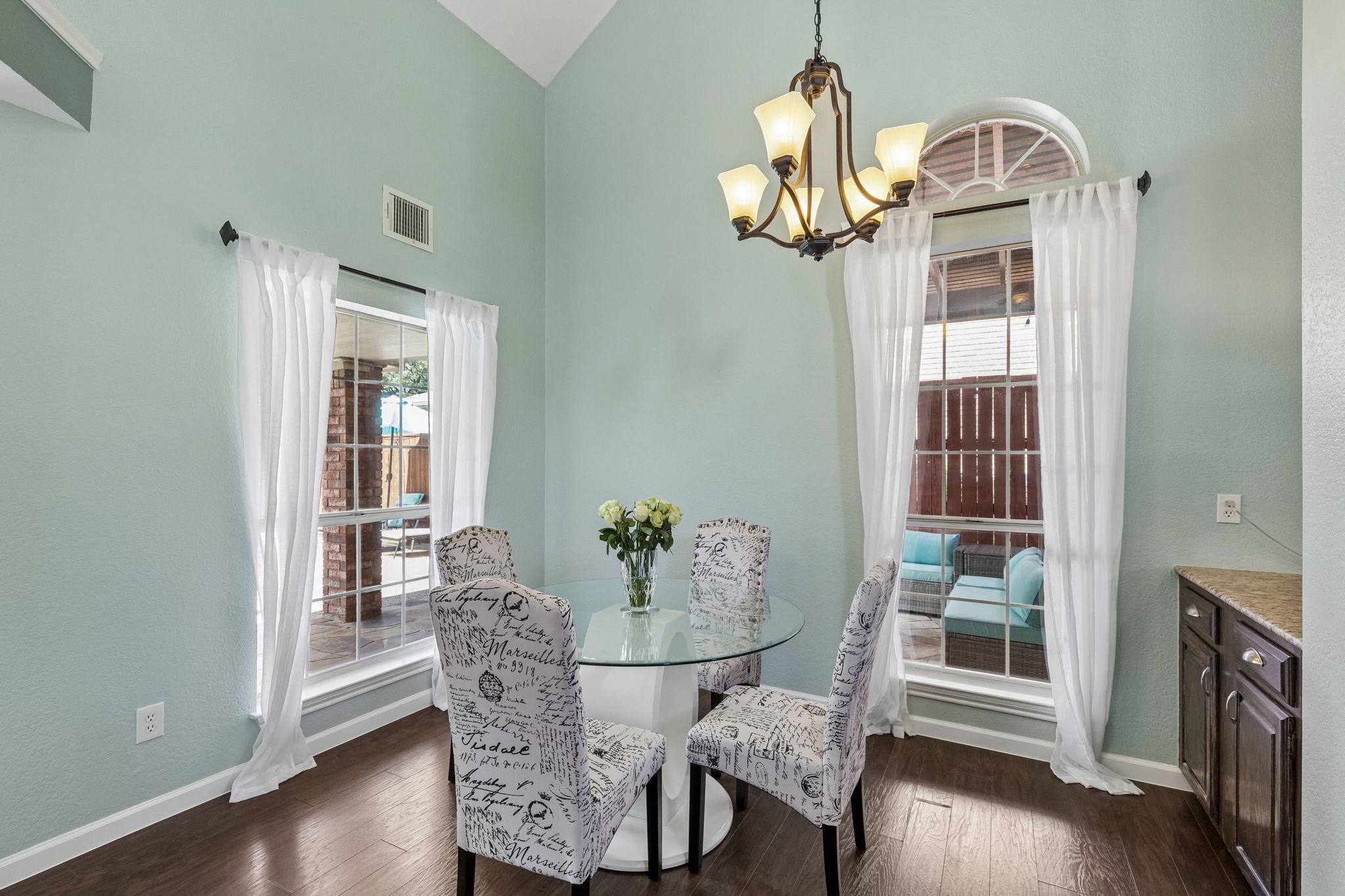 1733 Steamboat Drive