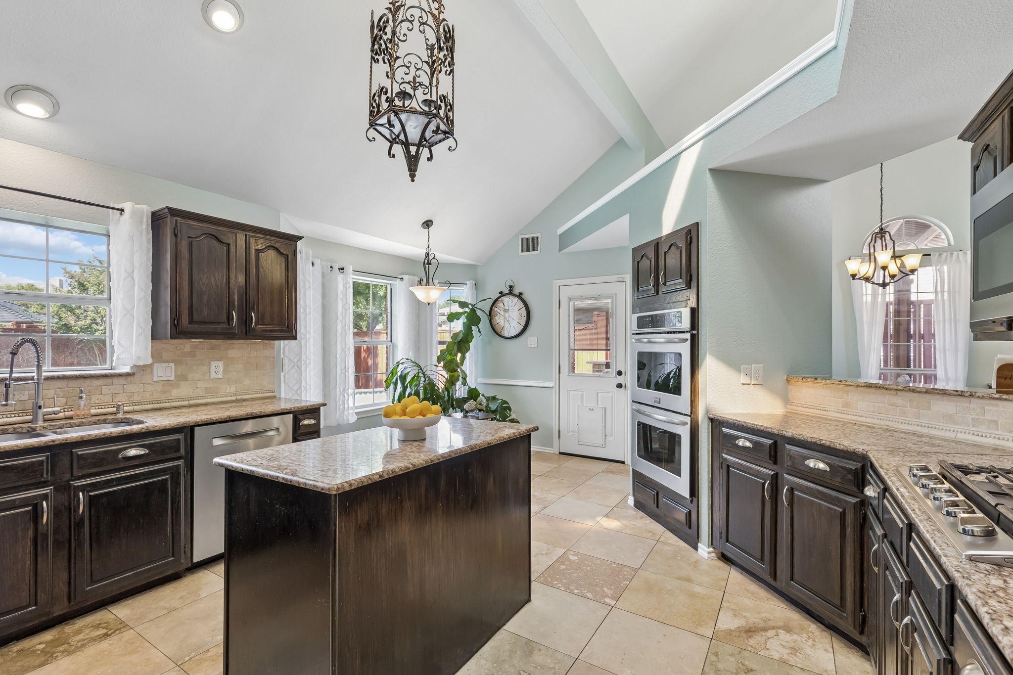 1733 Steamboat Drive