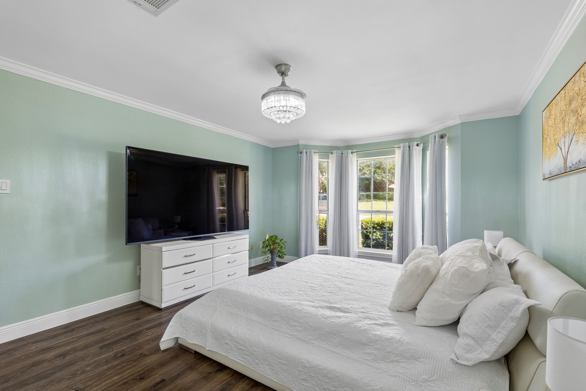 1733 Steamboat Drive