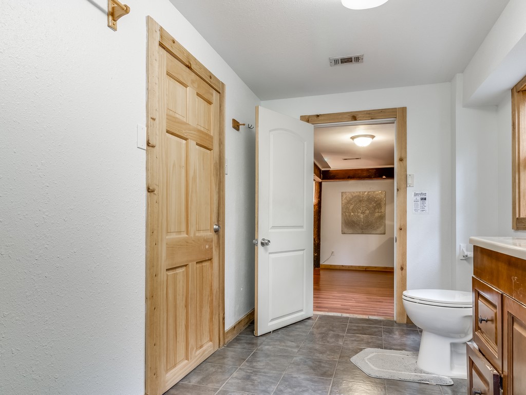 20880 N Fm 709