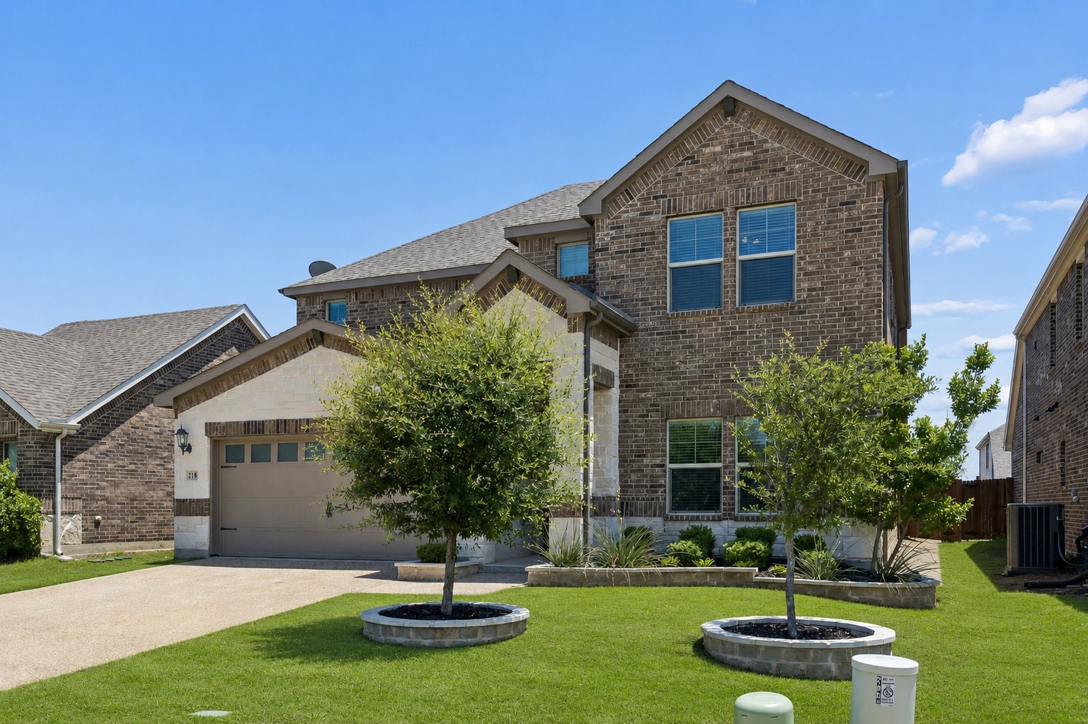 218 Stonebrook Trail