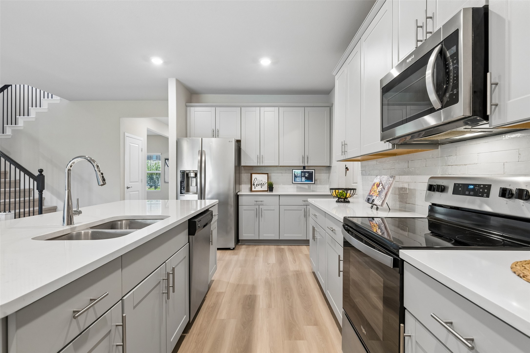 218 Stonebrook Trail
