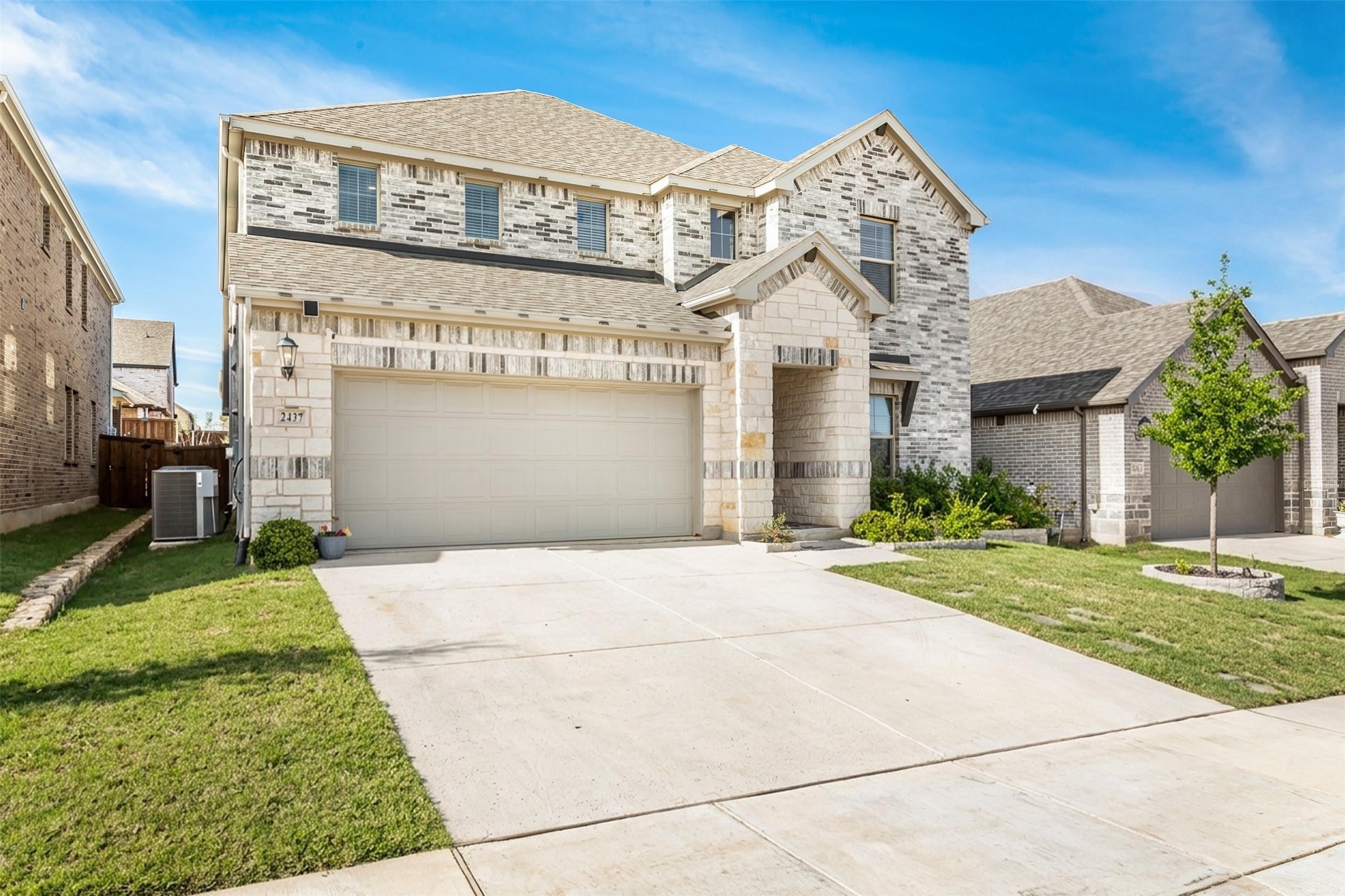 2437 Pinnacle Place
