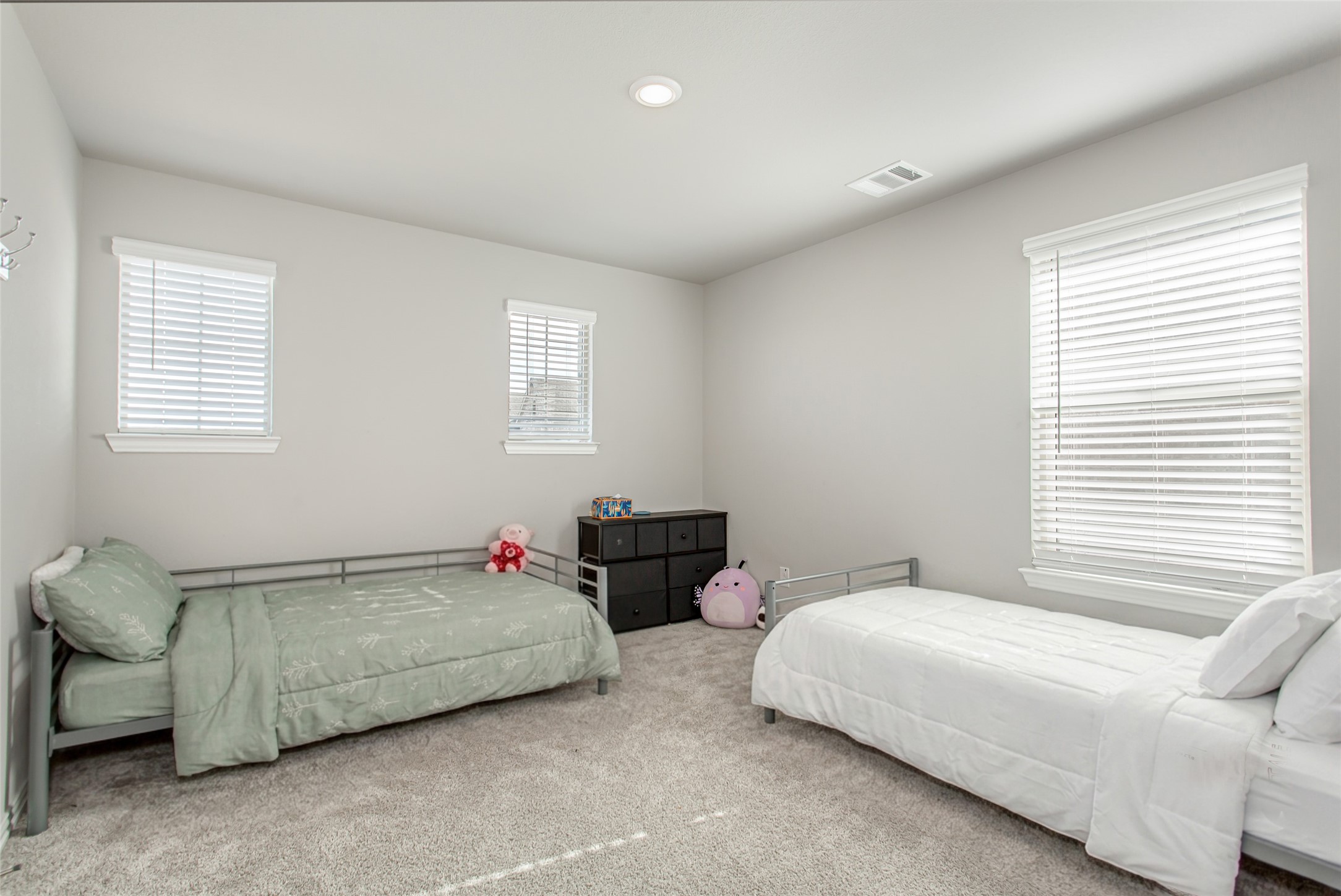 2437 Pinnacle Place