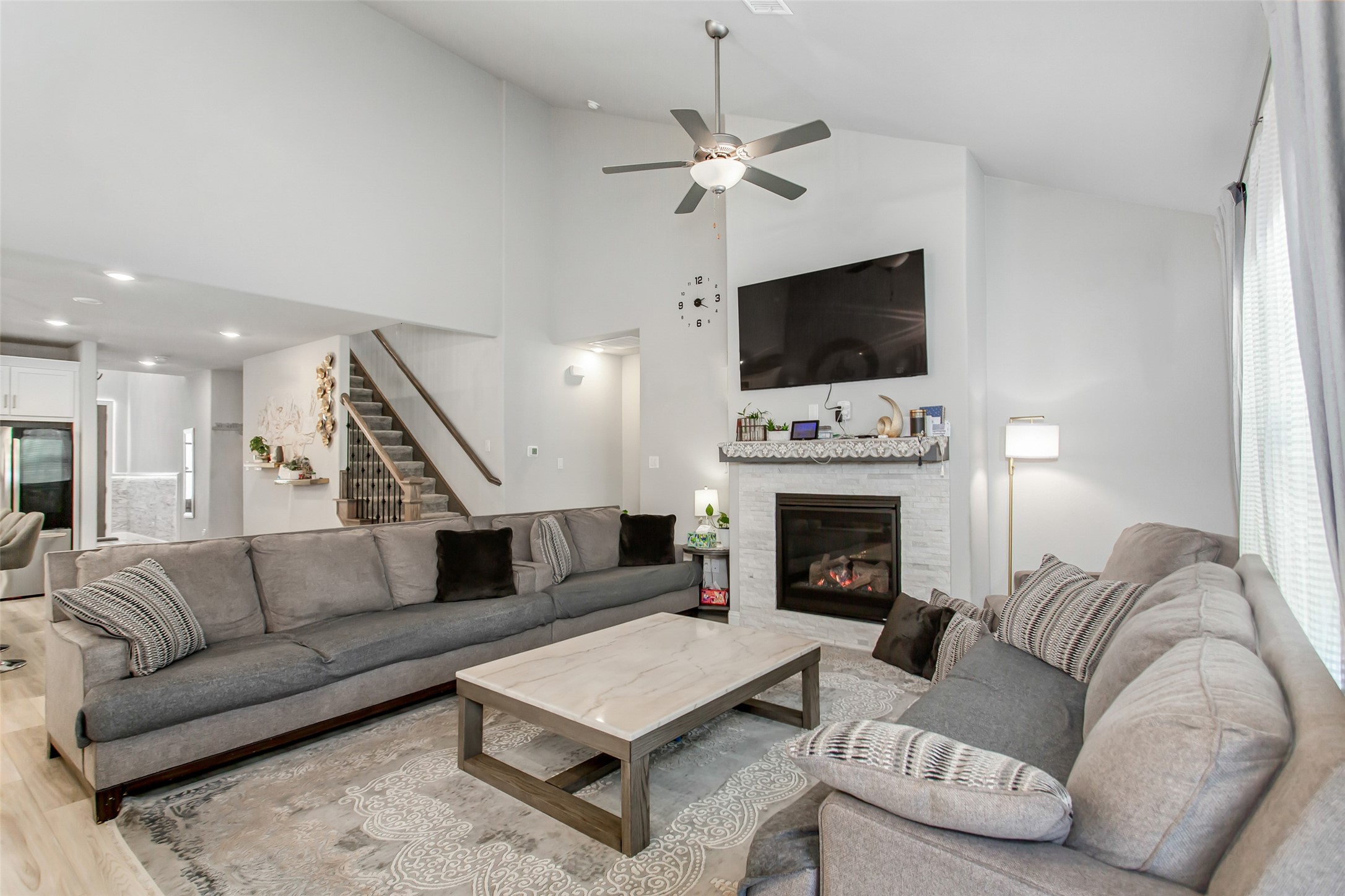 2437 Pinnacle Place