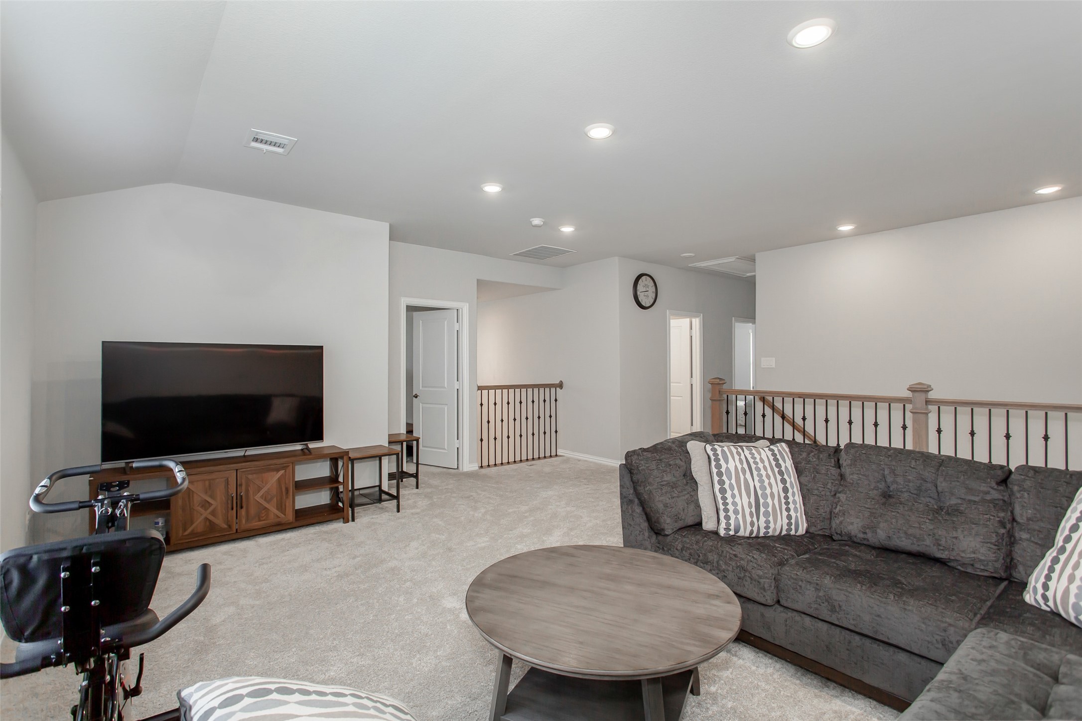 2437 Pinnacle Place