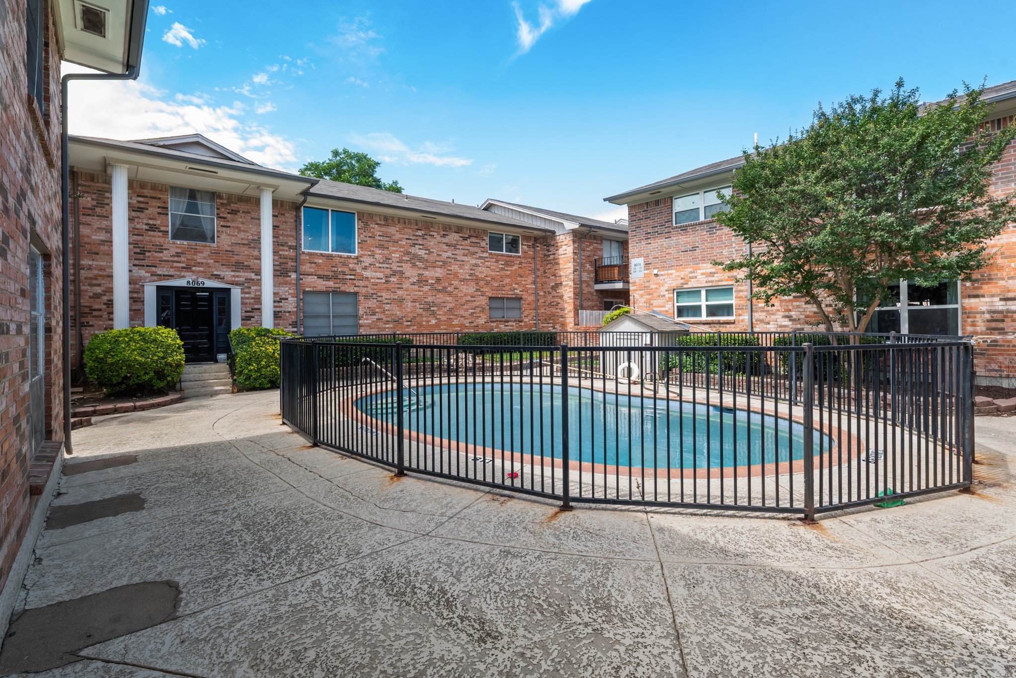 8069 Meadow Road 216