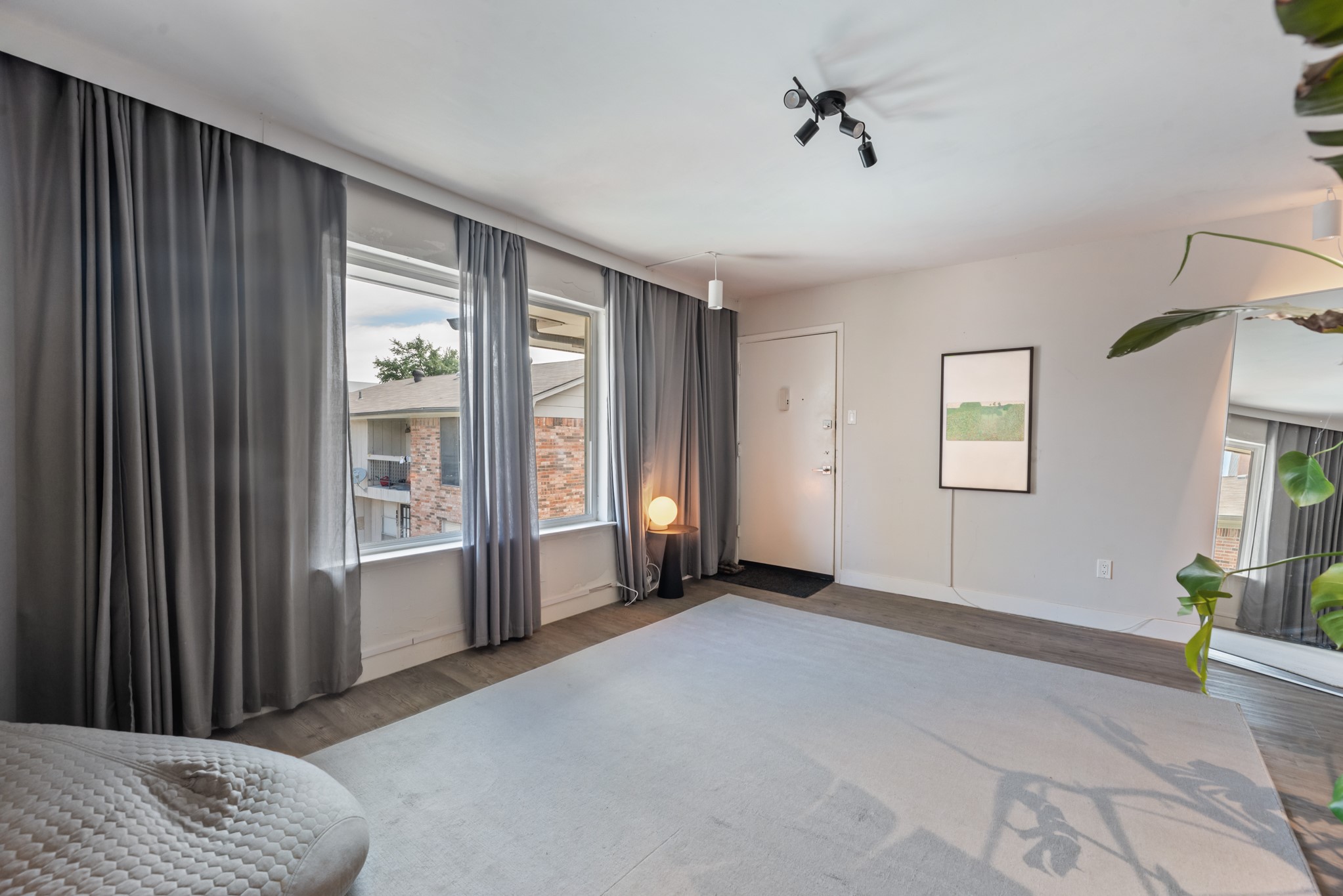 8069 Meadow Road 216