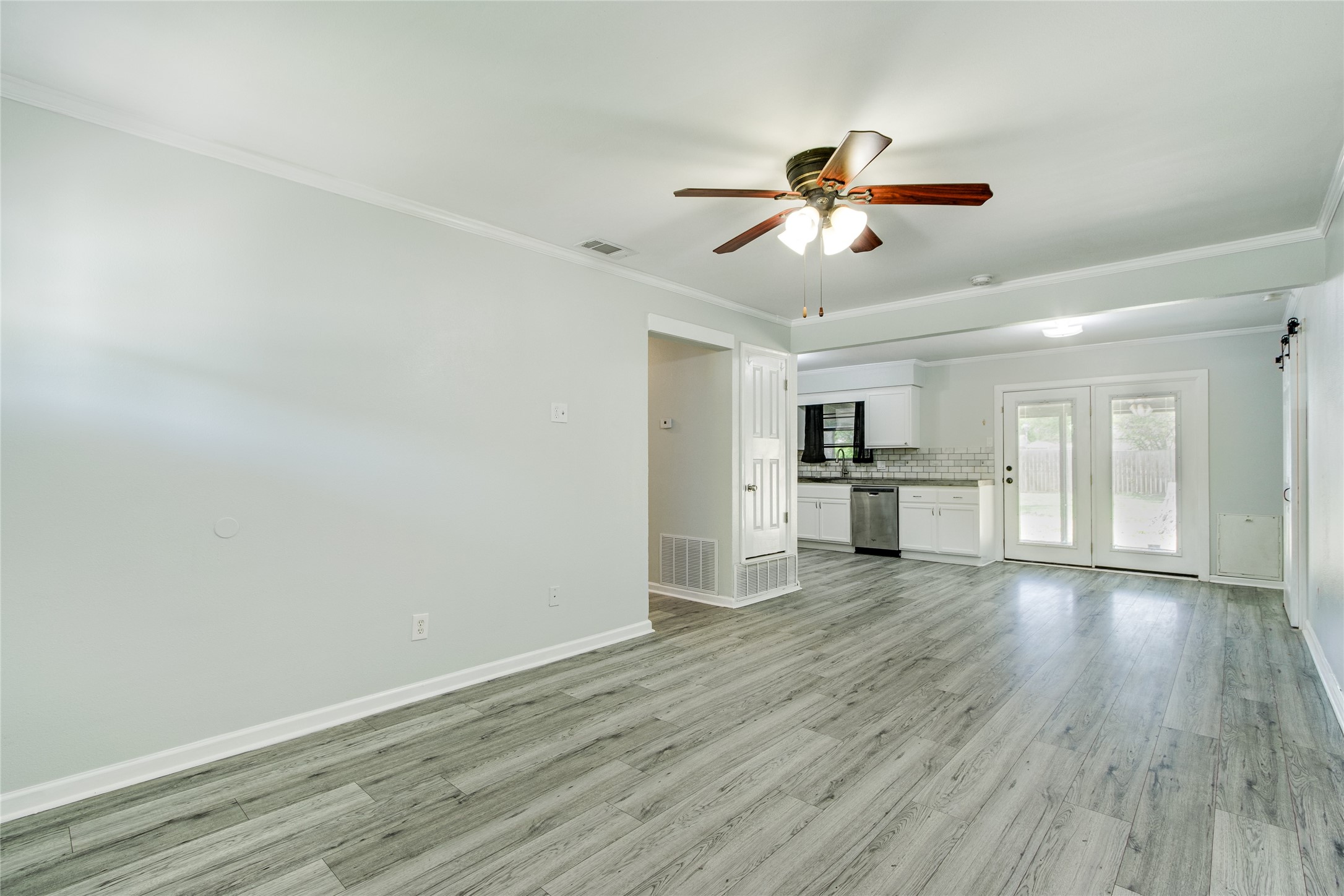 328 S 1st Street