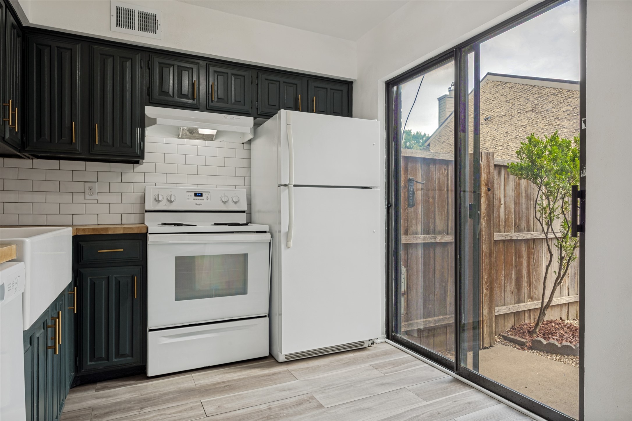 333 Melrose Drive 35D
