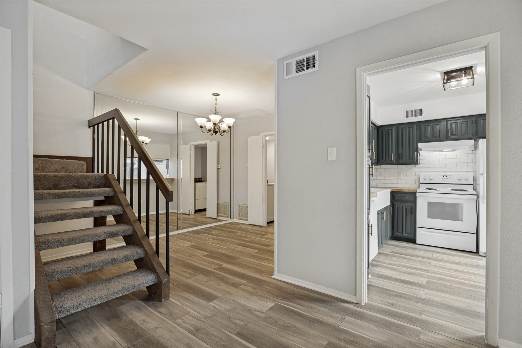 333 Melrose Drive 35D