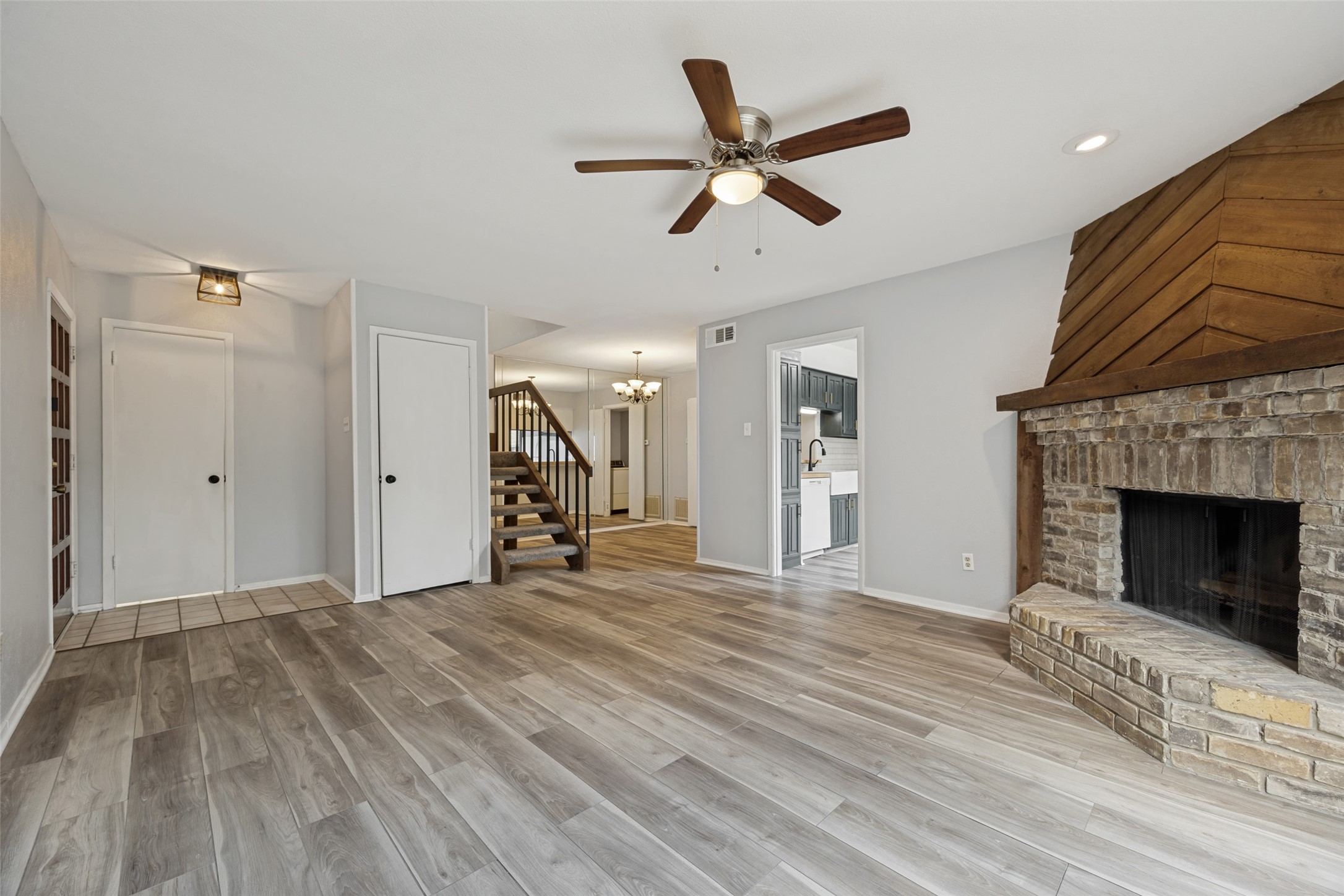 333 Melrose Drive 35D