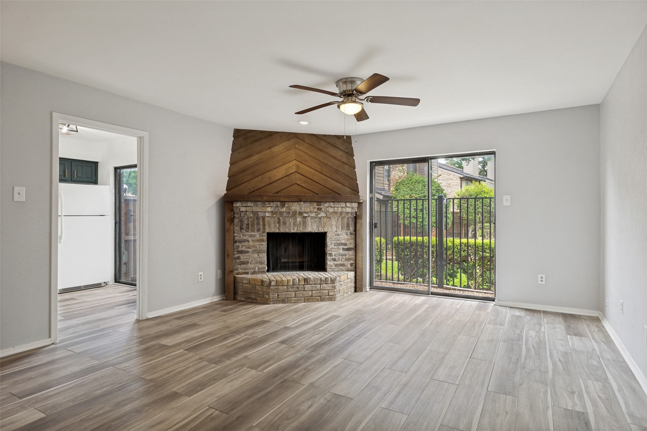 333 Melrose Drive 35D