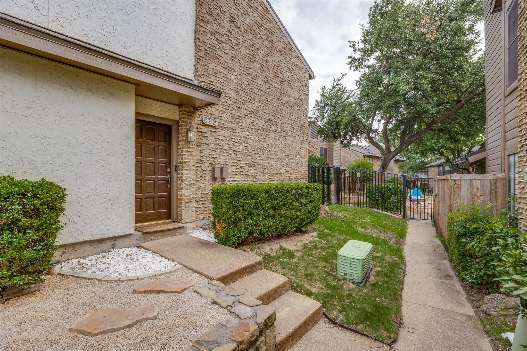 333 Melrose Drive 35D