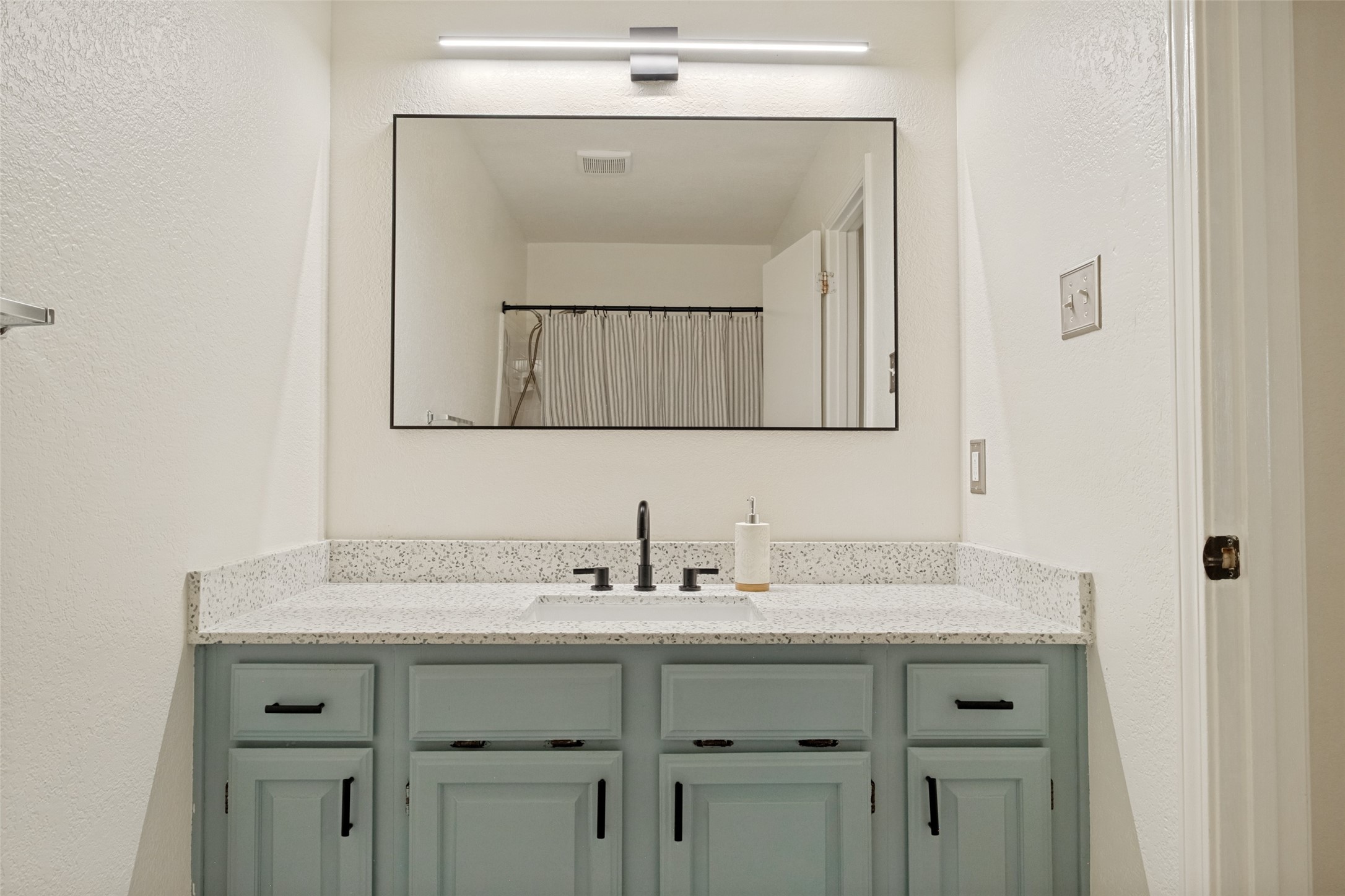 1002 Bellflower Court