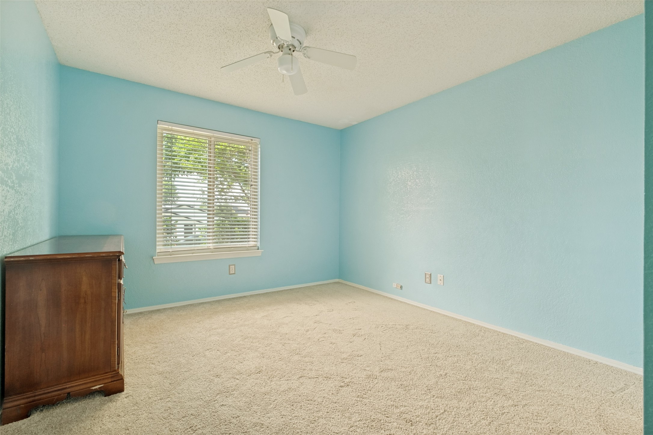 1002 Bellflower Court