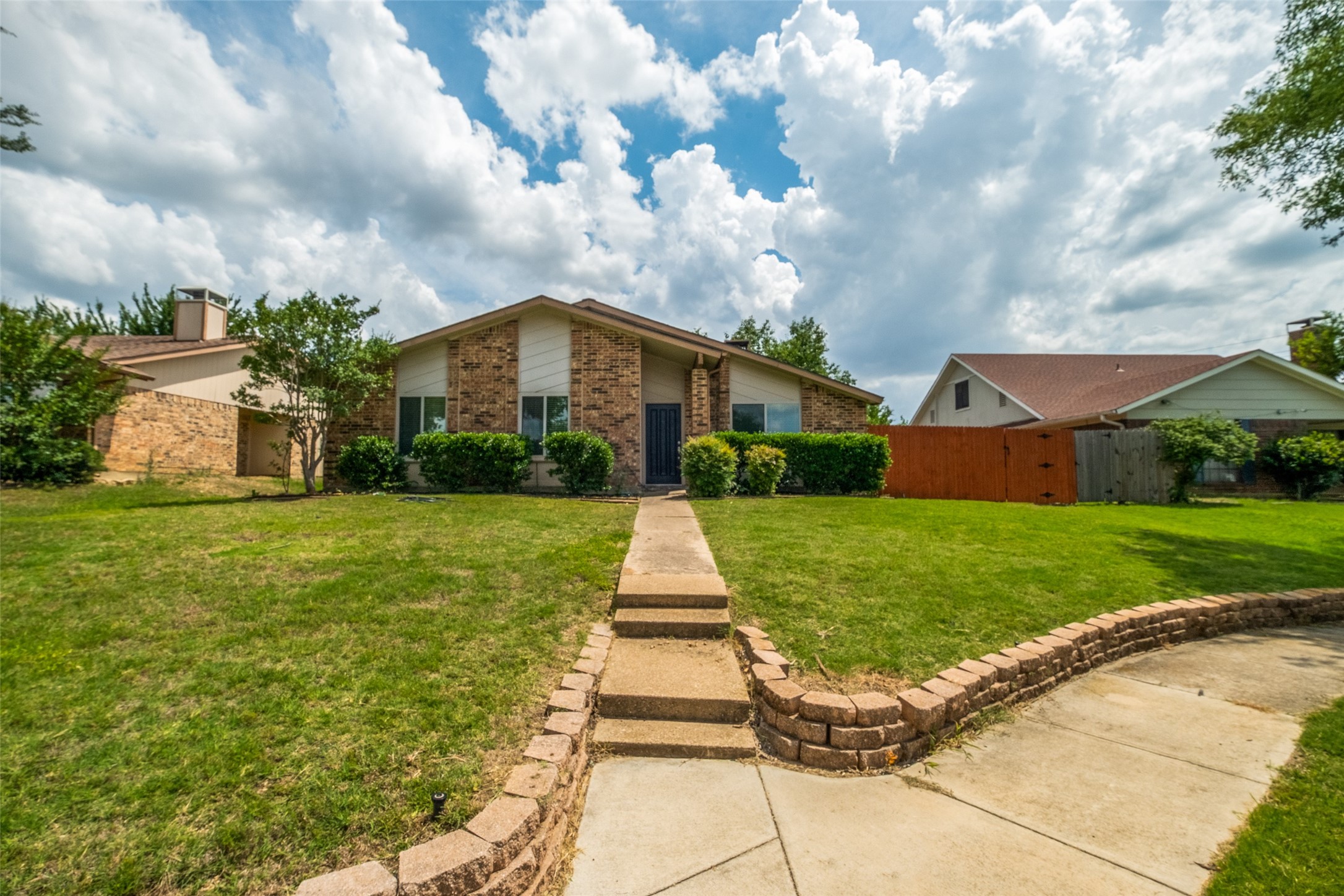 1002 Bellflower Court