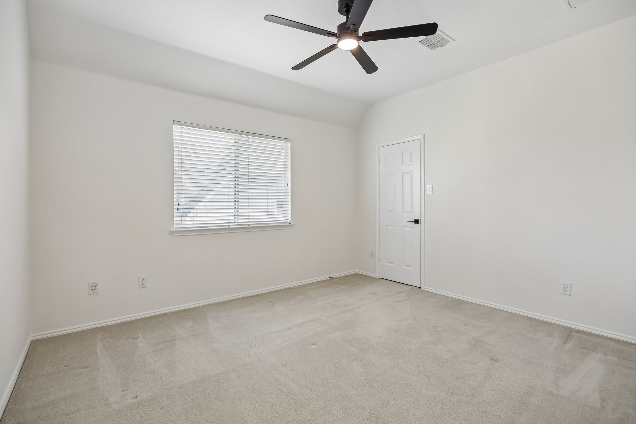 559 Hawken Drive