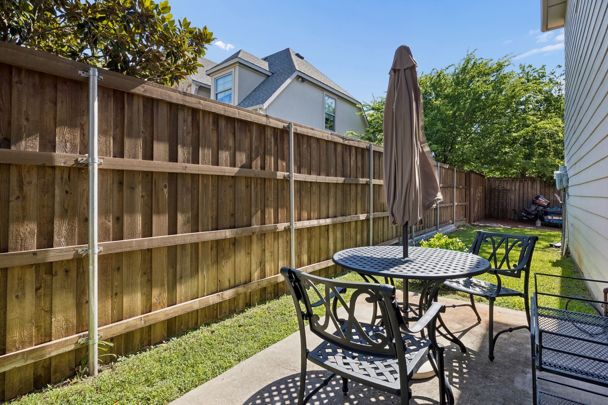 559 Hawken Drive