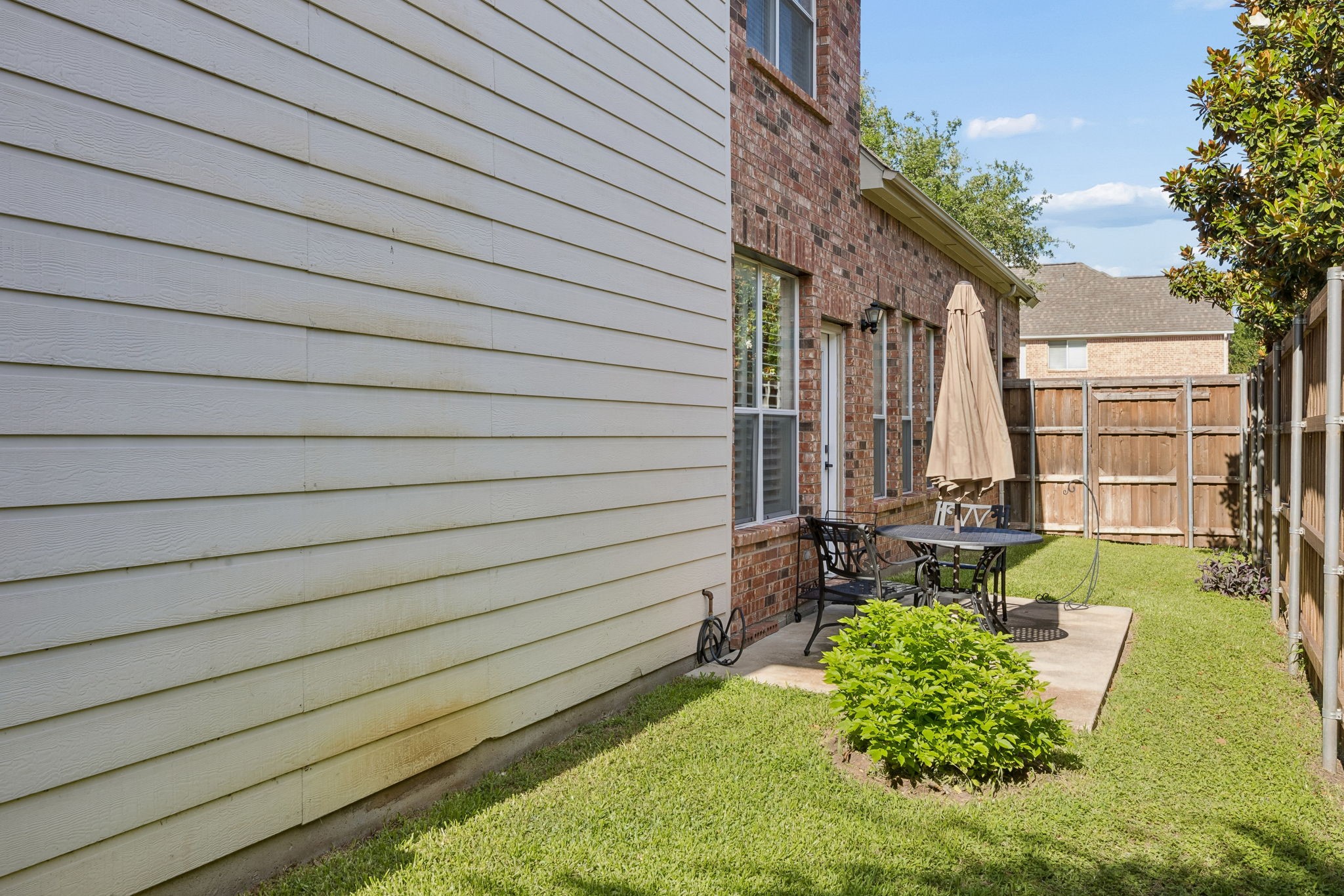 559 Hawken Drive
