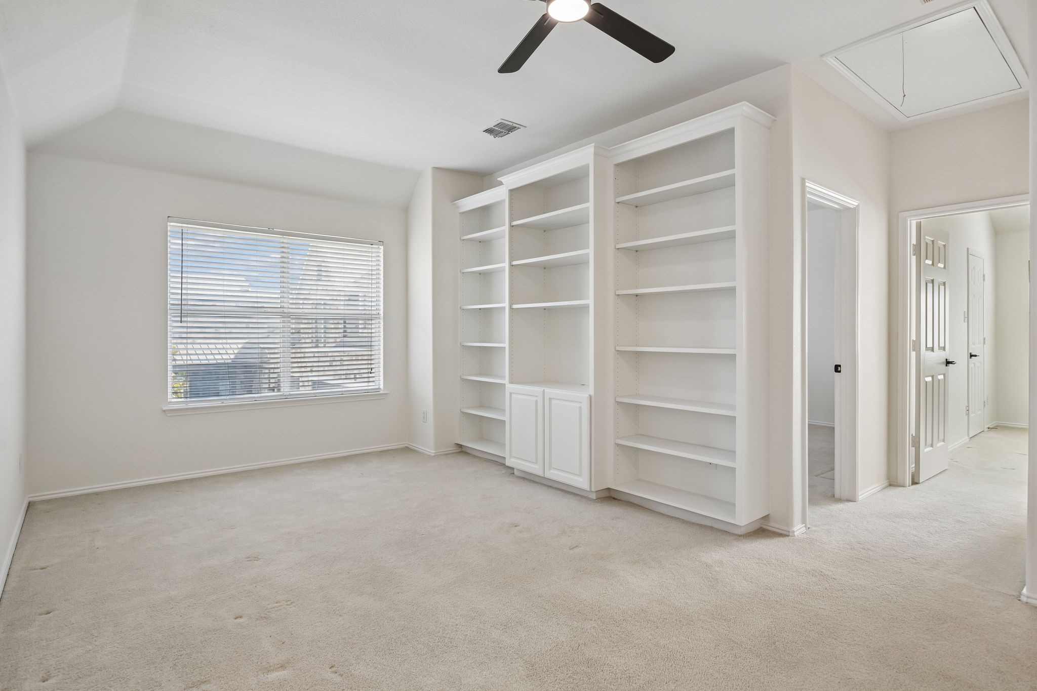 559 Hawken Drive