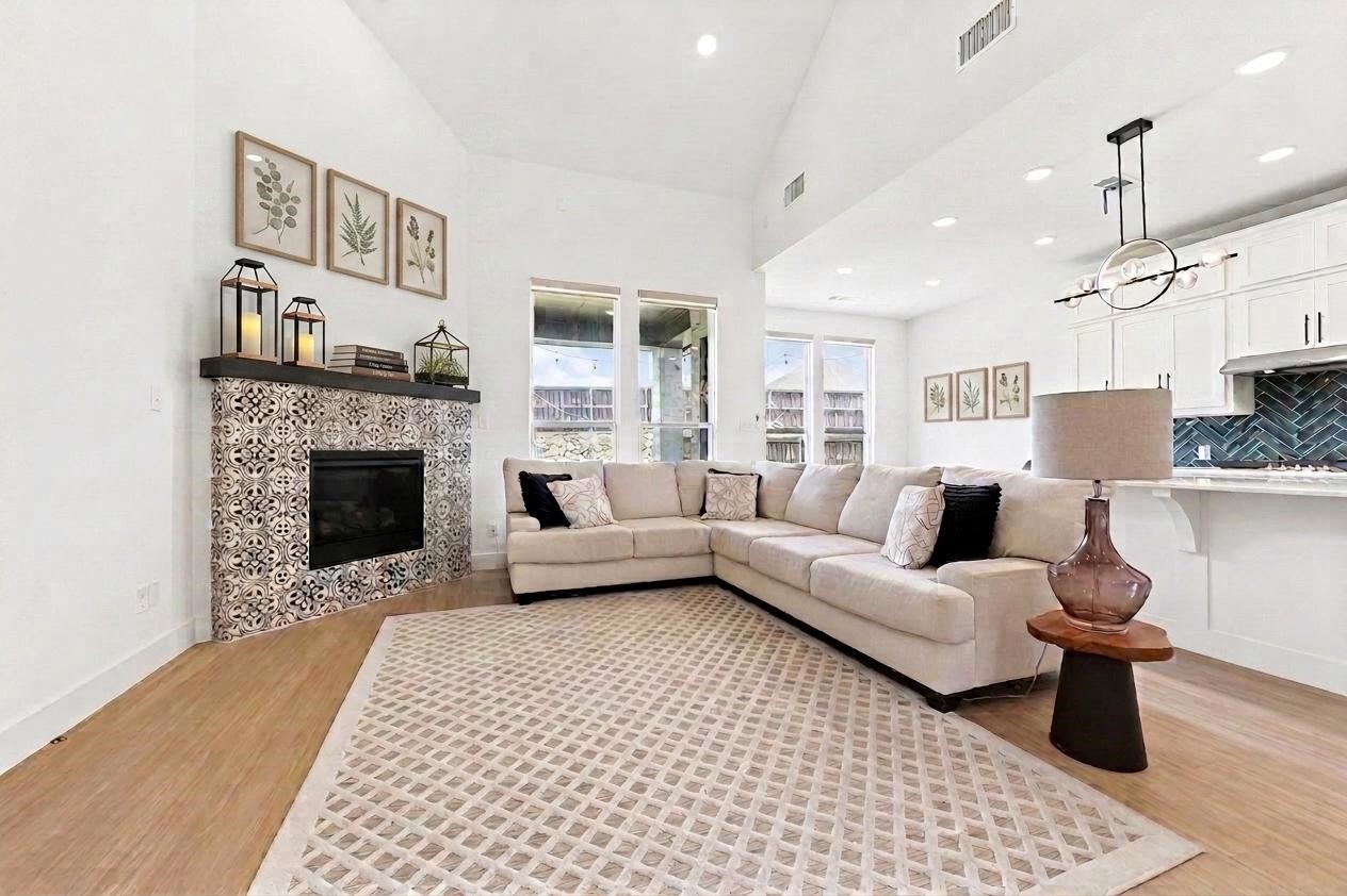 8109 Milo Fields Lane