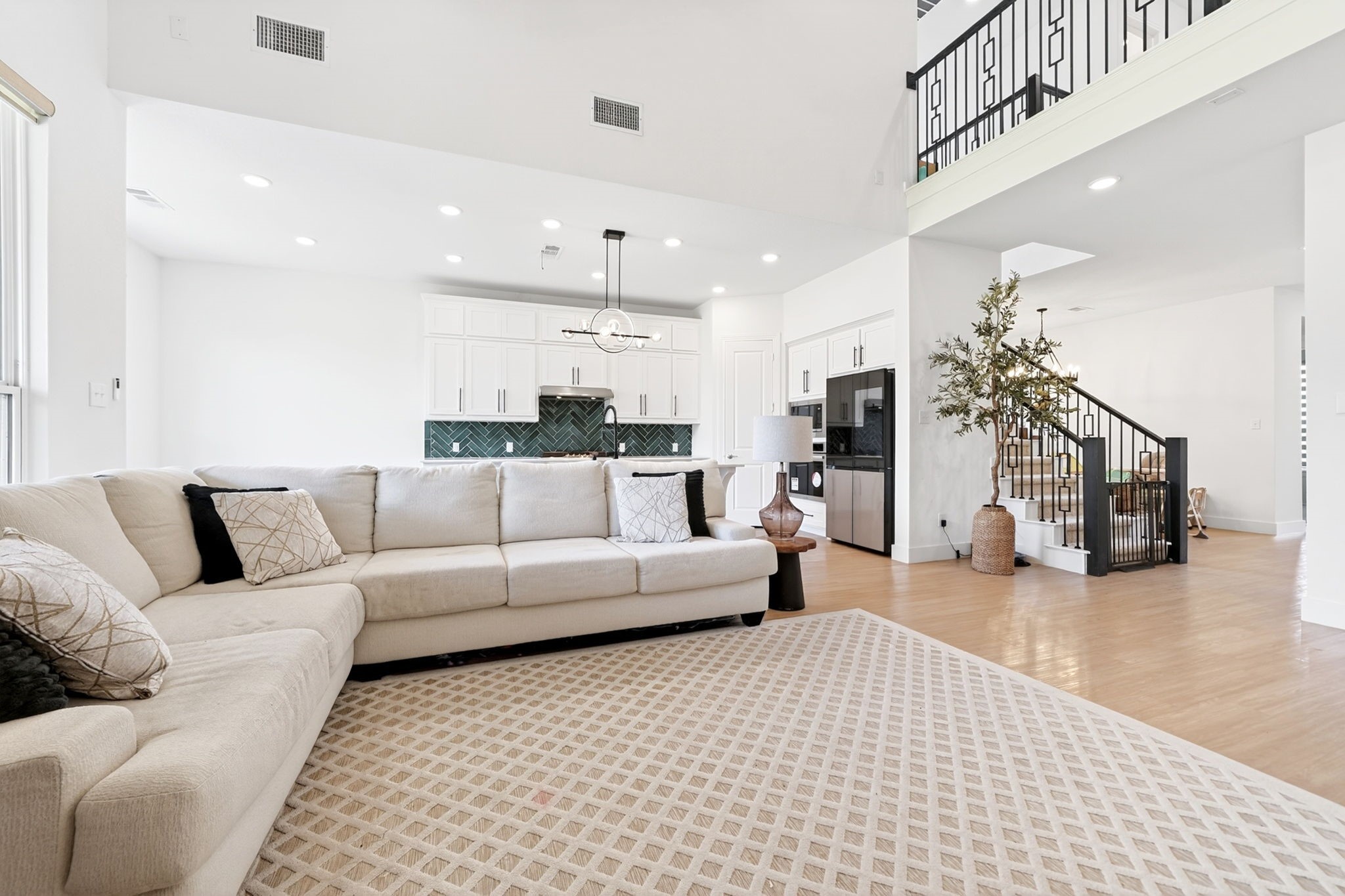 8109 Milo Fields Lane