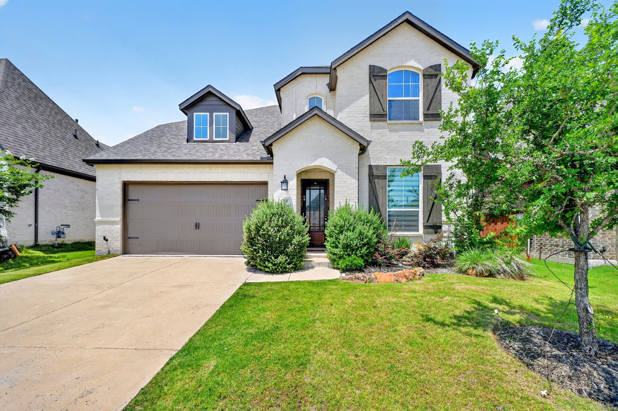 8109 Milo Fields Lane