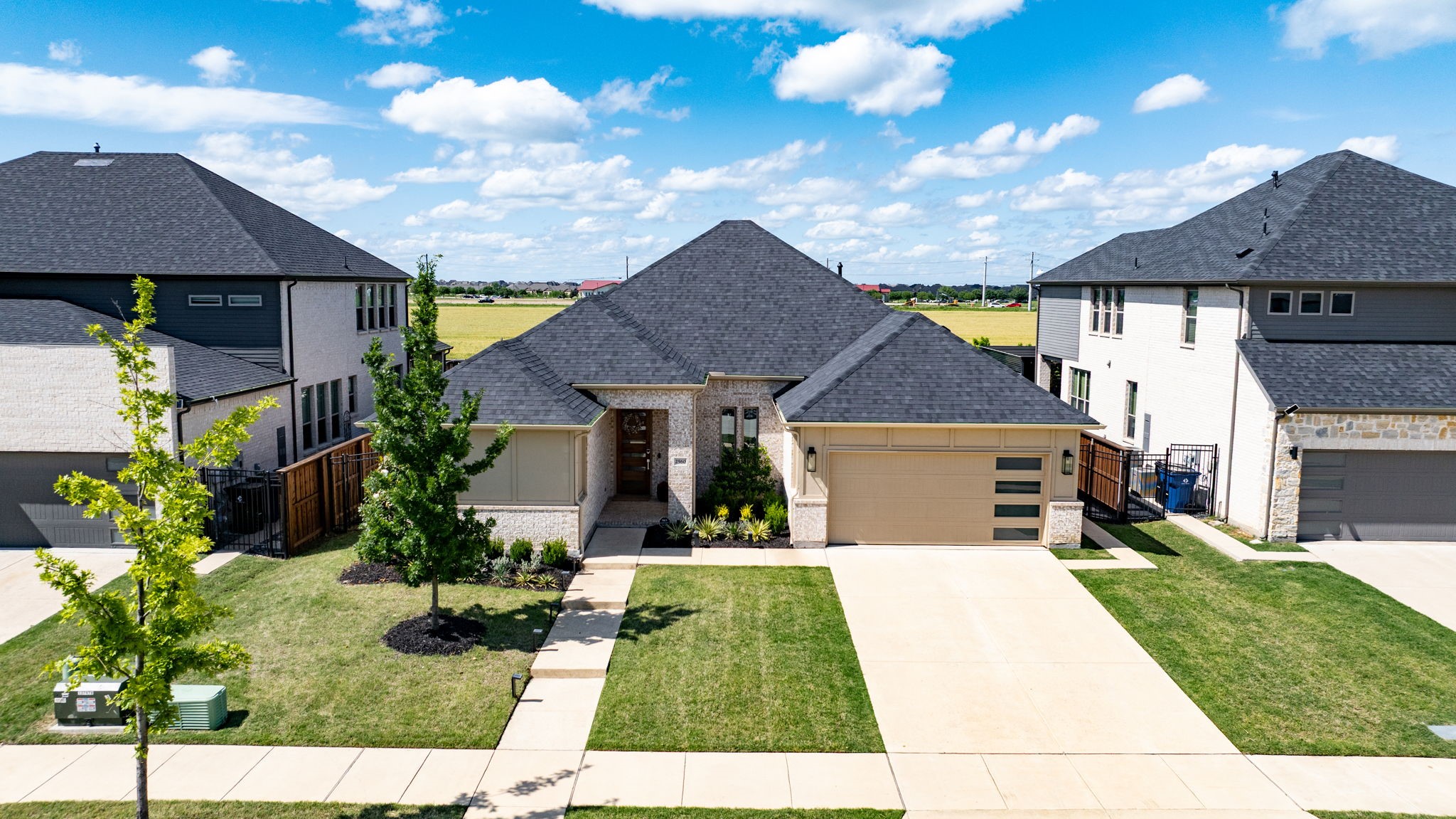 2560 Horsetail Road