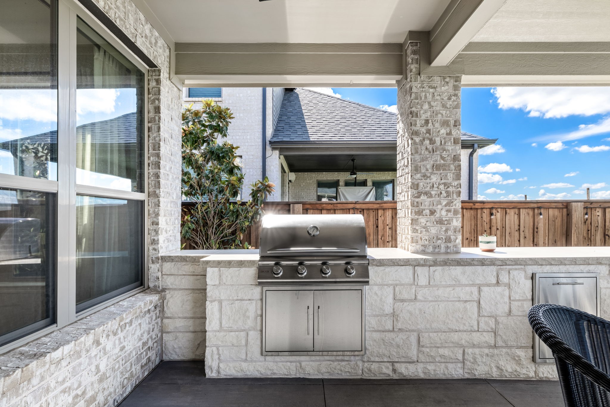 2560 Horsetail Road