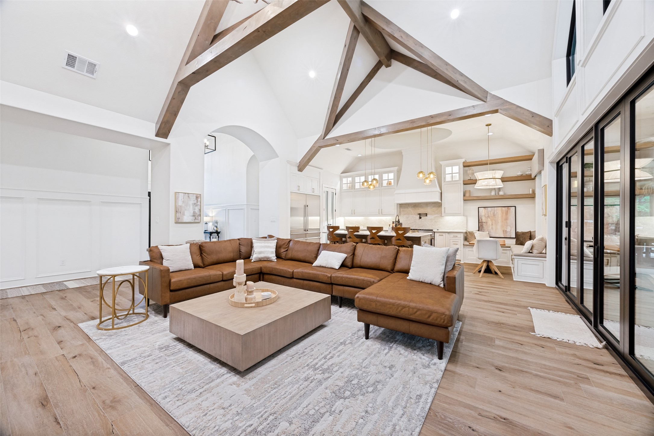 704 Palisades Drive