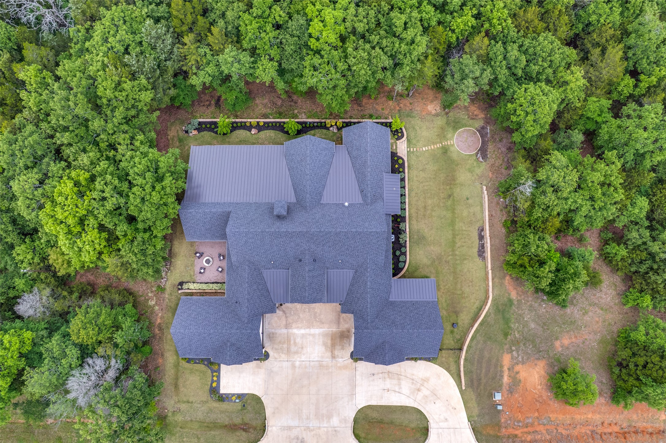 704 Palisades Drive