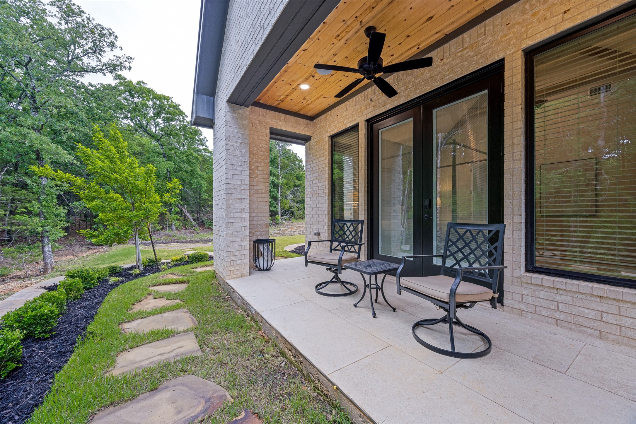 704 Palisades Drive