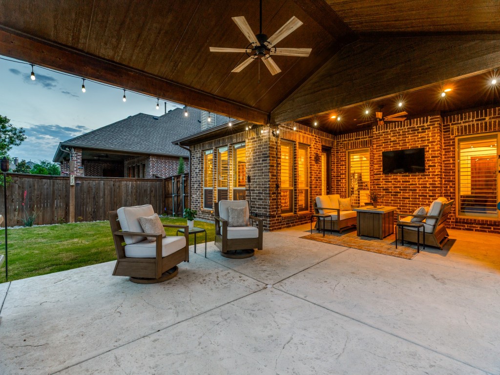3702 Mesquite Court