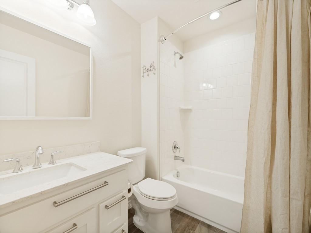 3702 Mesquite Court