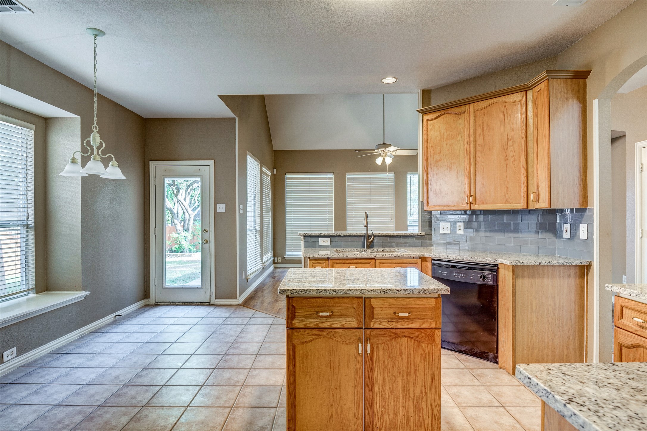 2916 Raven Circle