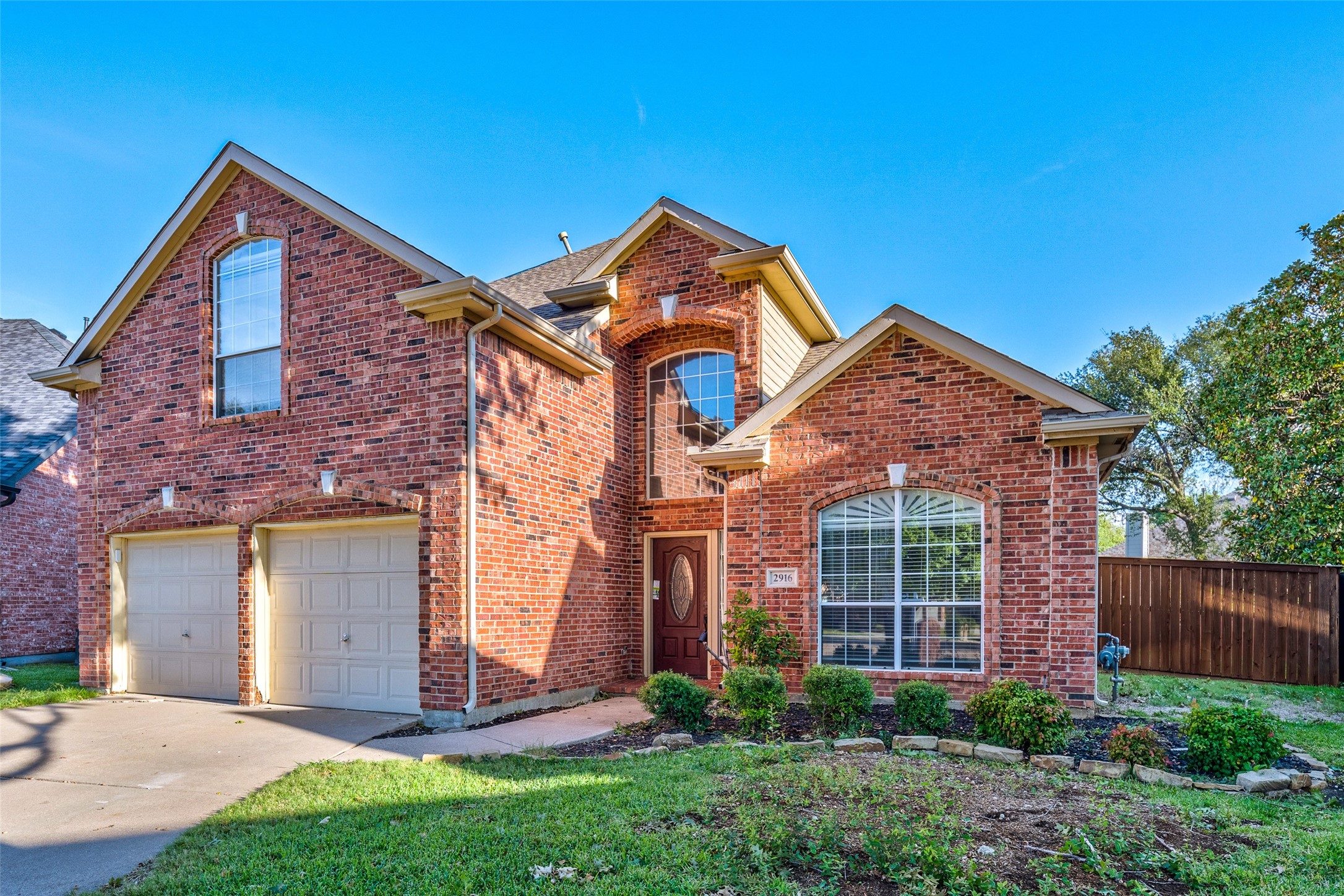 2916 Raven Circle