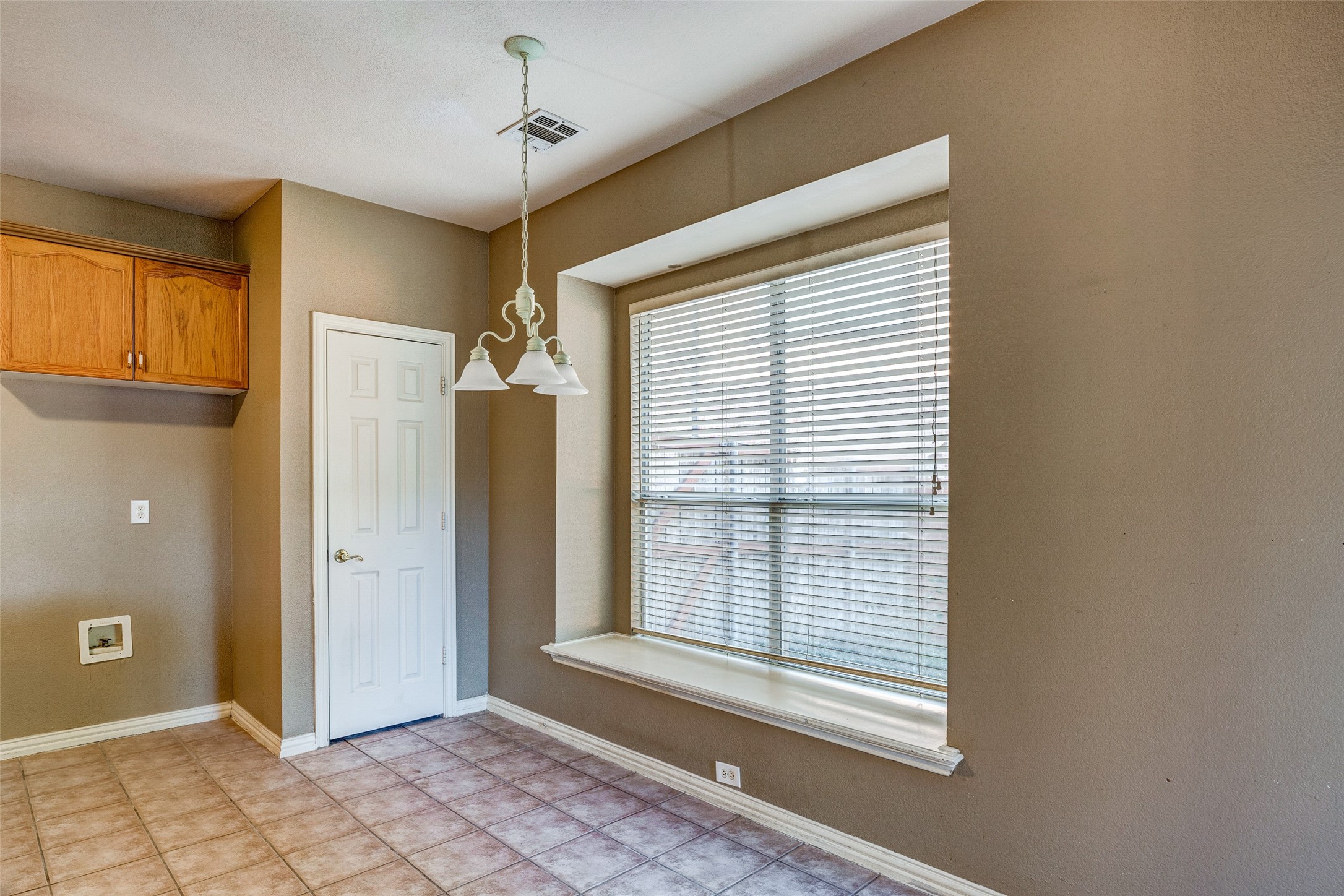 2916 Raven Circle